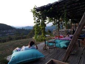 5 terre backpackers